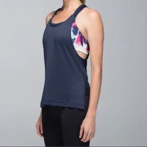 Lululemon Women’s Stash It Tank with Sports Bra Size 6